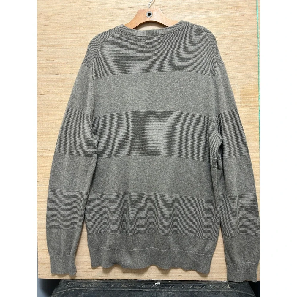 Banana Republic Mens‎ Large Grey Textured Stripe Crewneck Knit Sweater